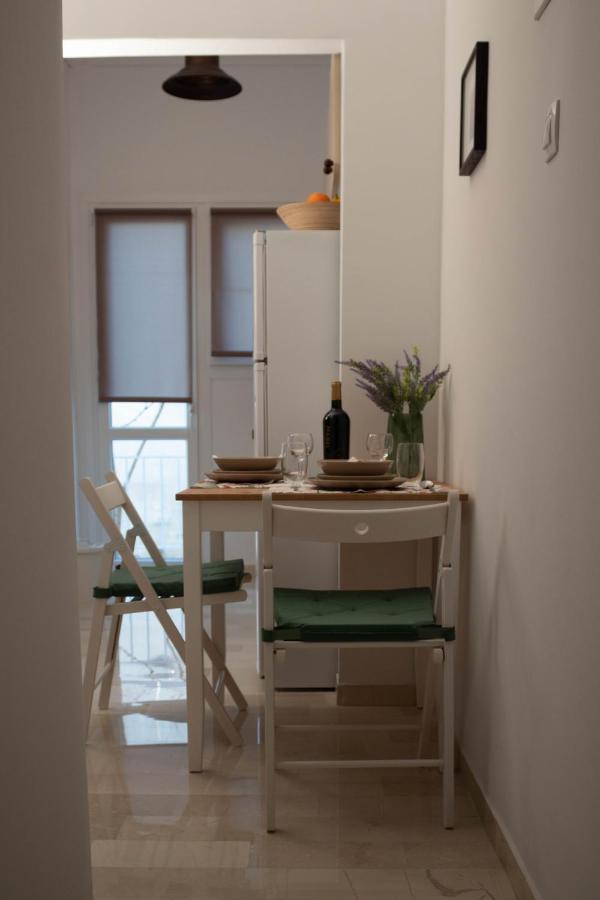 Cosy And Central Home In Athens Exterior photo